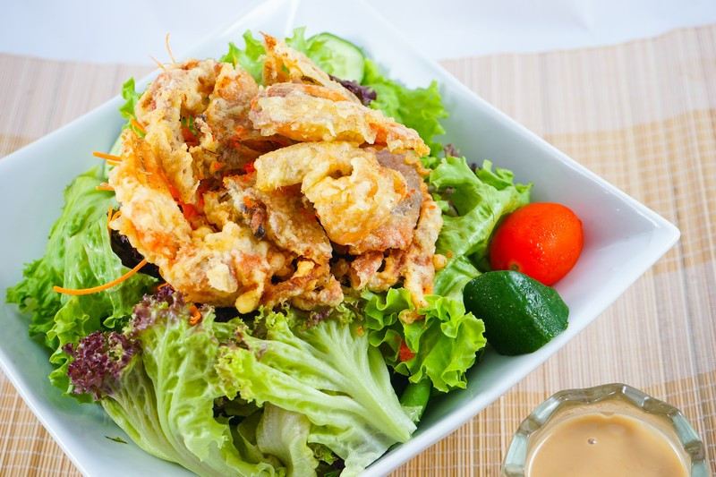 Soft Shell Crab Salad - Simply Delivery